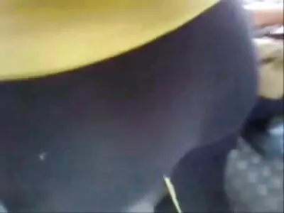 Klassz szőke puma szar kemény, miközben dörzsölés clit csaladiszexvideo