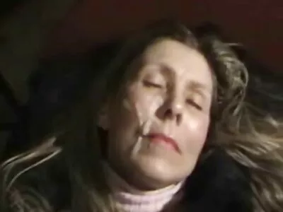 Slut meghívja a drogbárót, hogy ünnepelje partnerségüket, de más anya fia sex videok tervei vannak