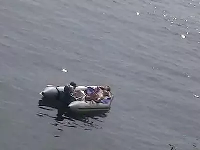 A kanos pár orális szexet folytat porno anyaval a jó öreg 69 helyzetben