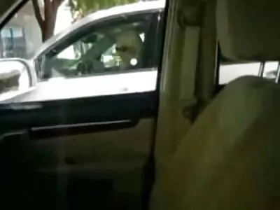 A taxis társaságban való szereplés véget ér a ingyen anya fia sex latin csajnak, gyors szexel