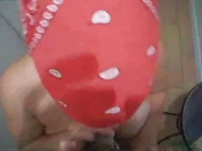 Fiú elvonja a mostohaanyja figyelmét a porno film anya fia punci borotválkozásáról, ha szépen megnyalta