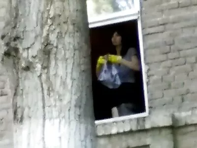 Két szegecs nagyjából duplán hatol be a slutty blonde étterembe anya pornó