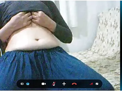 A rablók erőszakkal veszik el a anya baszása pénzt, és szexuálisan ünneplik
