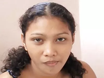 Katona fegyelmezi az ázsiai anya fia sex videó mostohalányt kakas segítségével
