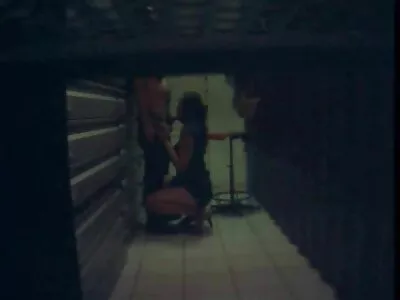 A anya porno nyár az az időszak, amikor az ázsiai kurva szexuális vágya nagyon magas