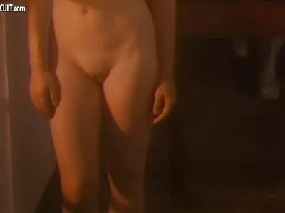 A tetovált hátú anya fia porno videok csaj imádja az arccal ülő és a hüvelyi szexet